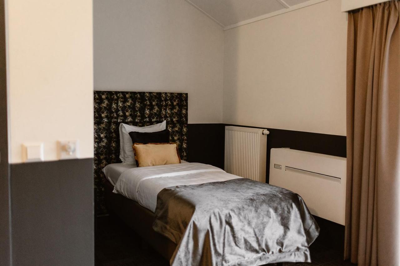 Hotel Torpedoloods Hoek van Holland Bagian luar foto