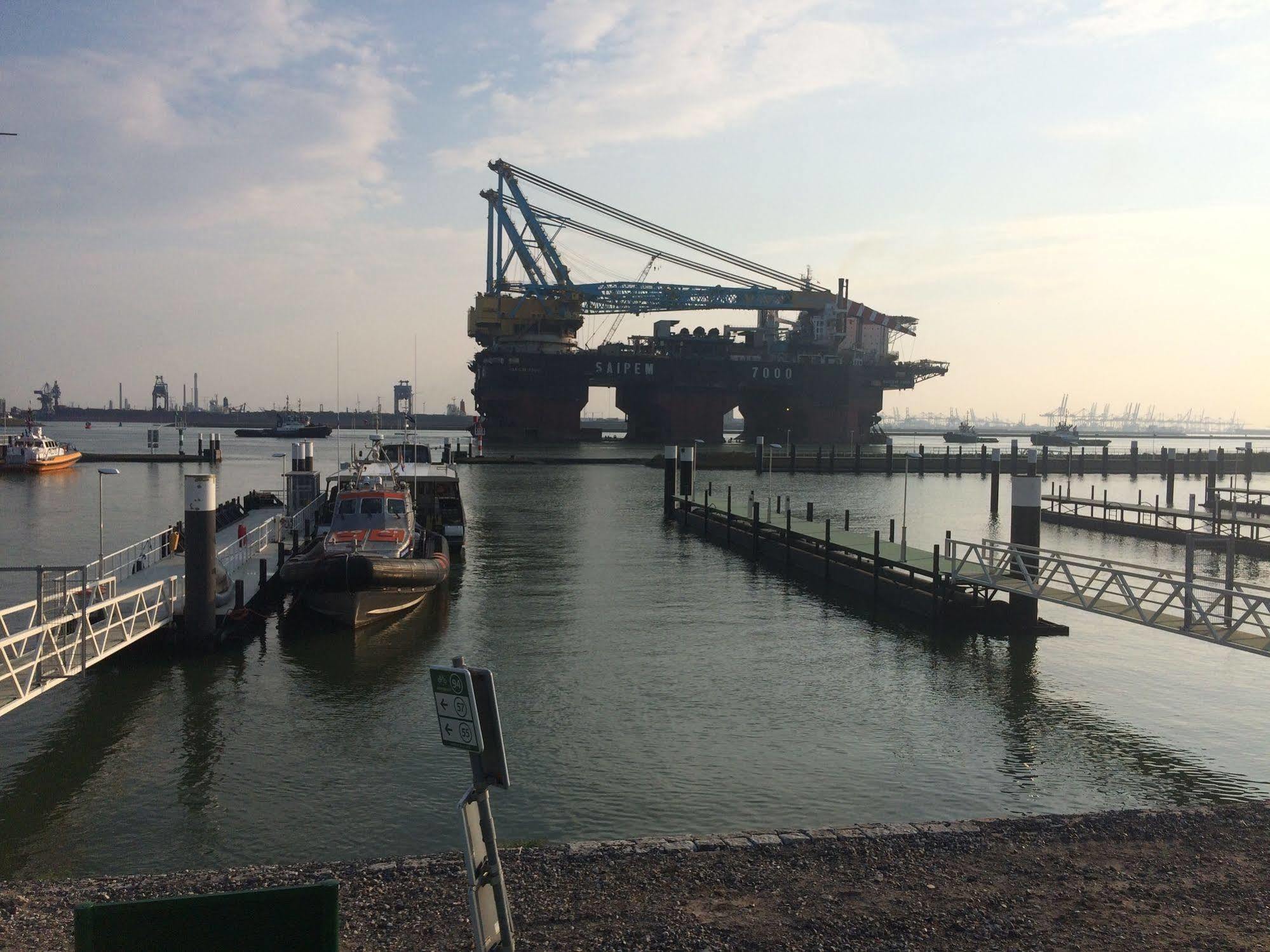 Hotel Torpedoloods Hoek van Holland Bagian luar foto